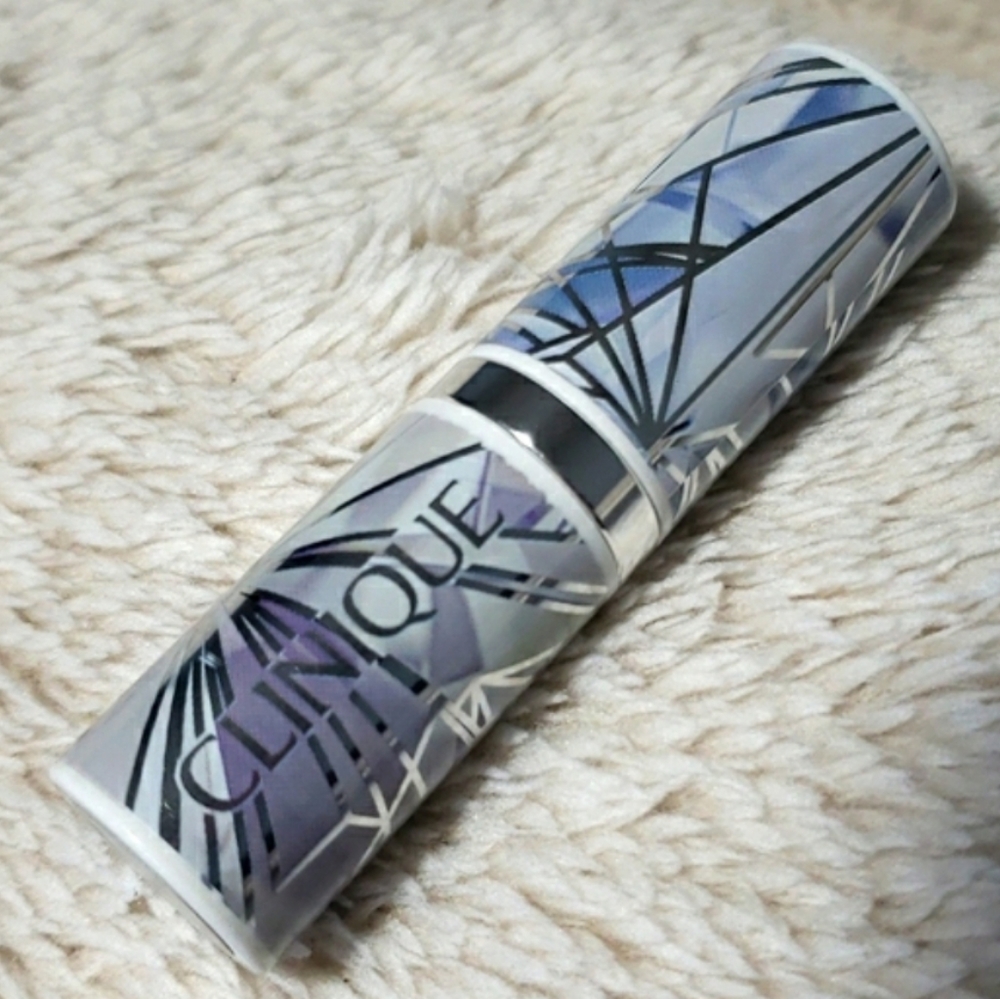 CLINIQUE DRAMATICALLY DIFFERENT LIPSTICK SHAPING LIP COLOR LIMITED EDITION. - Picture 10 of 12